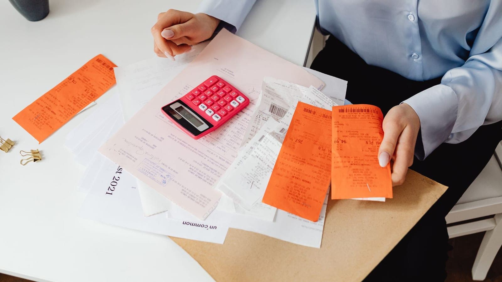Selling tickets in the UK: VAT and HMRC in 2026